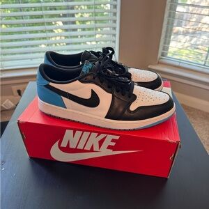 Jordan 1 Low - Powder Blue